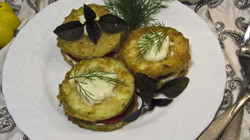 закуска из жареных кабачков с помидором