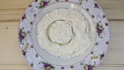 закуска из жареных кабачков с помидором