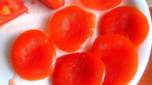 закуска в русском стиле с маком в центре