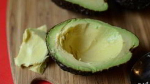 запеченные фаршированные авокадо