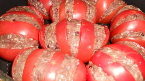 запеченные помидоры с мясом