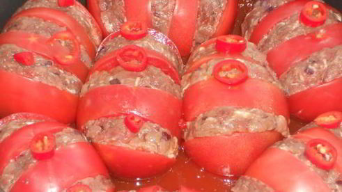 запеченные помидоры с мясом
