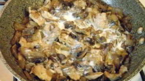 жульен в тарталетках с грибами и курицей