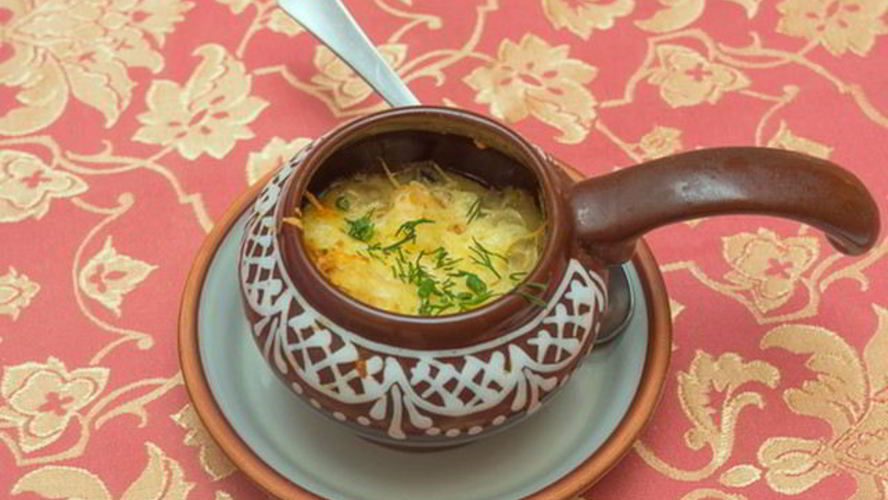 Рецепт жюльен с курицей и грибами в горшочках